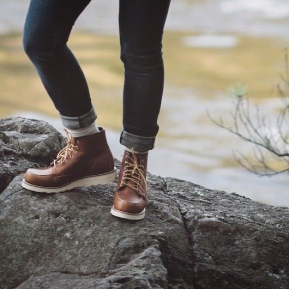 Heritage Red Wing 6 Inch Moc Boot in Oro